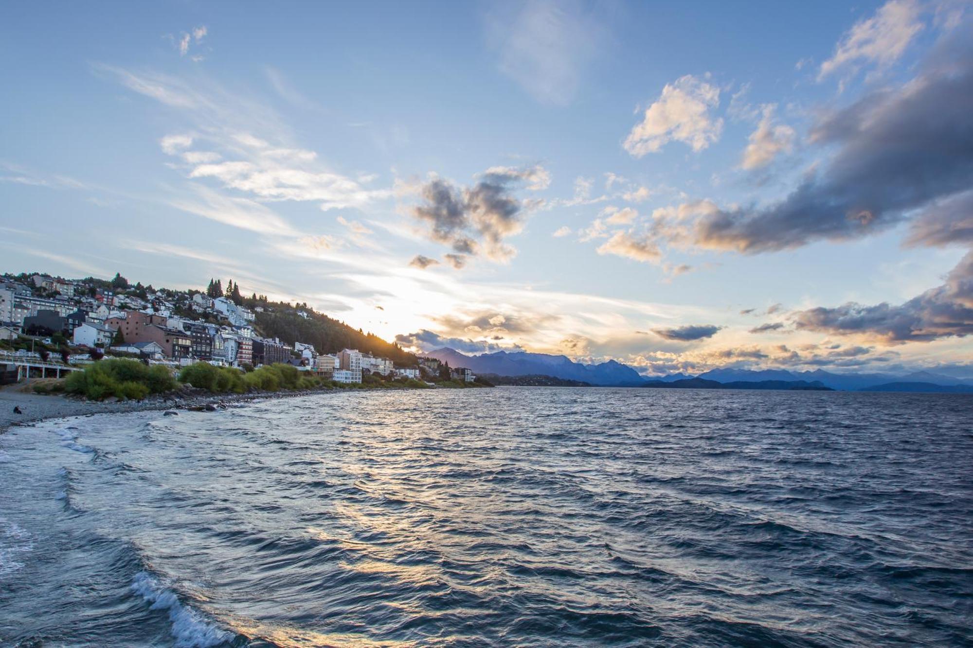 Socialtel Bariloche - Formerly Selina Bariloche المظهر الخارجي الصورة